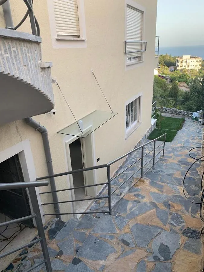 Kotarja Apartments Dhermi 0*,